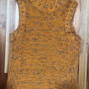 Anthropologie Orange knit mock neck sleeveless pullover sleeveless sweater